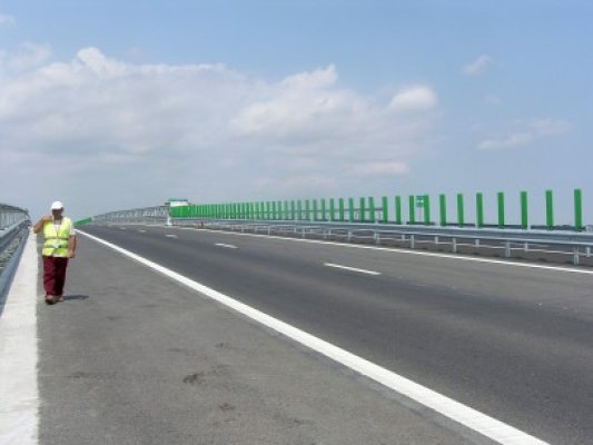 Înfiinţarea Autorităţii de Autostrăzi a fost amânată pentru toamnă, fiind nevoie de emiterea unei OU